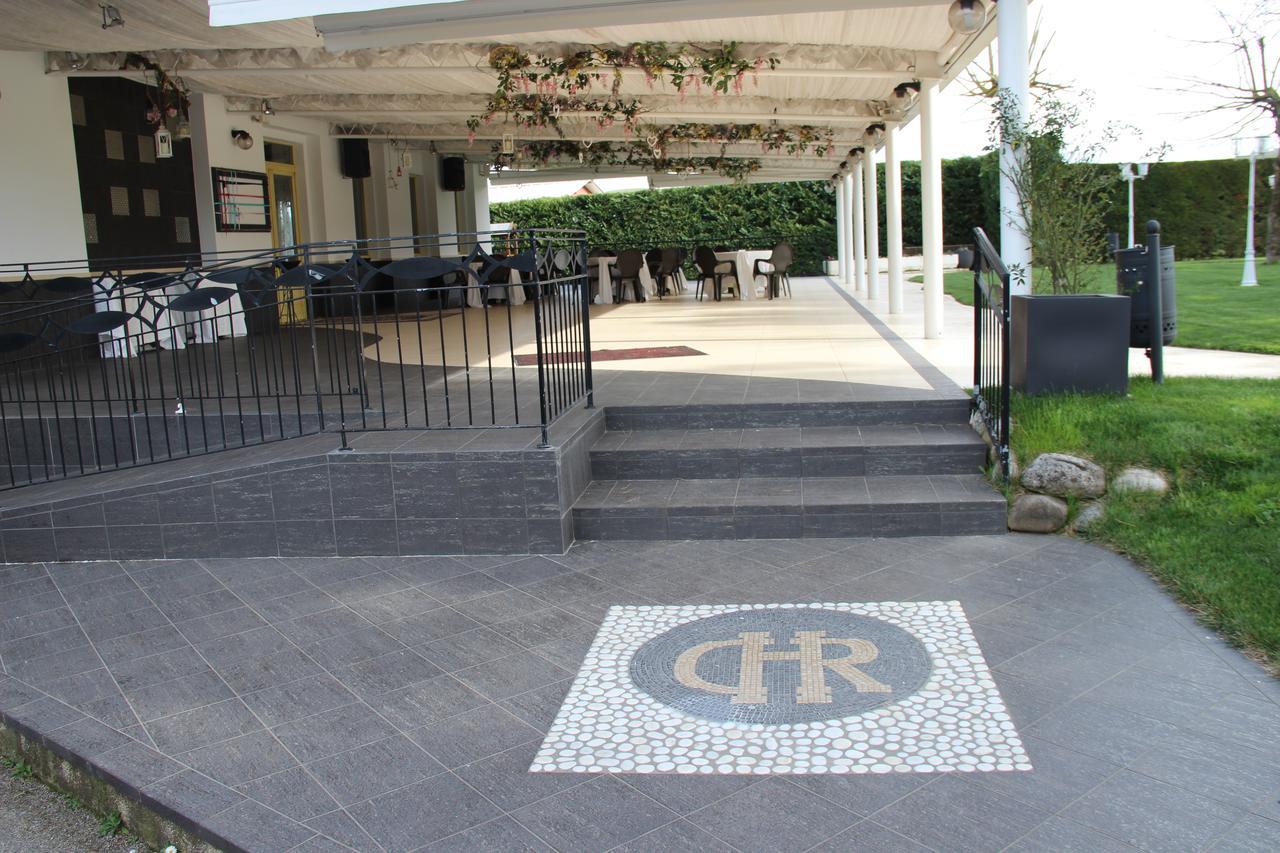 Hotel Di Rocco Loreto Aprutino Bagian luar foto